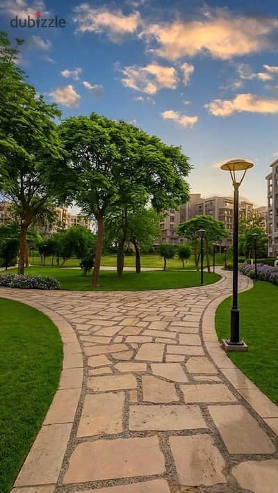 My city apartment for sale ground floor with a garden in the B3 model 400