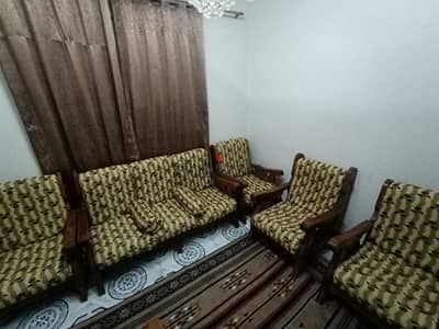 انتريه كلاسيك خشب زان بحالة ممتازة - 5 قطع