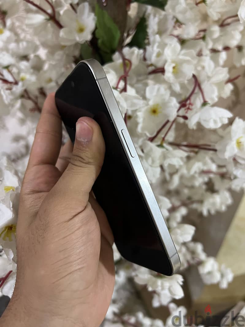 Apple - iPhone 15 Pro 3