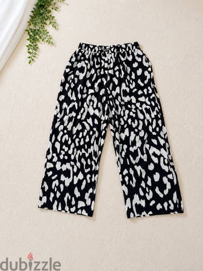 Black & White Wide-Leg Trousers – Animal Print
