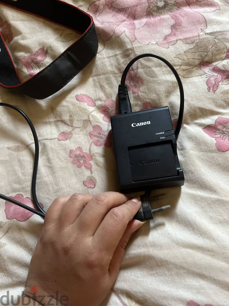 Canon eos 1300 d 2