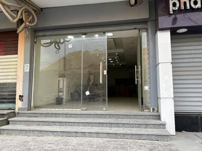 محل / معرض إداري متشطب سوبر لوكس و جاهز للاستخدام بمدينة نصر الجديدة*
