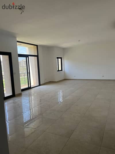 Prime location apartment for rent in marasem fifth square compound