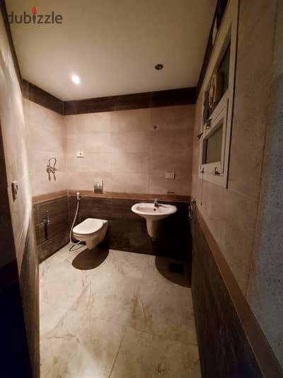 Cheapest villa for investment and for sale in Al-Rehab at a bargain price. Stand-alone location, with special finishing, close to services, 4 bedrooms