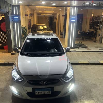 Hyundai Accent 2015