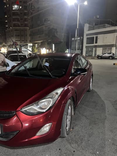هيونداي إلينترا 2013