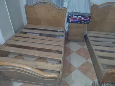 سريرين زان بحاله جيده بالملل سرير متر وعشرين وسرير متر واربعين