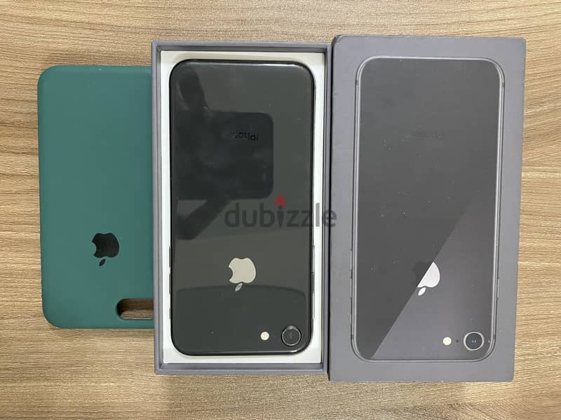 Apple - iPhone 8 4