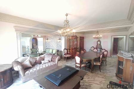 380 sq m Apartment for Sale in Mandara - Directly on the Sea