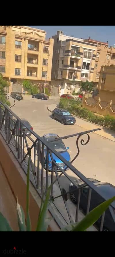 شقة للبيع ف التجمع الخامس جاردينيا هايتس 1بجوار جمله ماركت