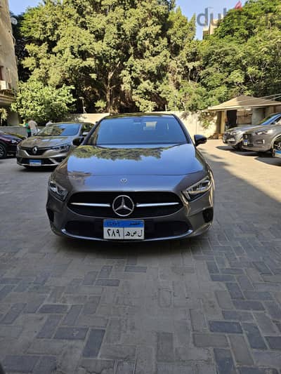 Mercedes-Benz A200 2022  صيانات توكيل حاله نادره