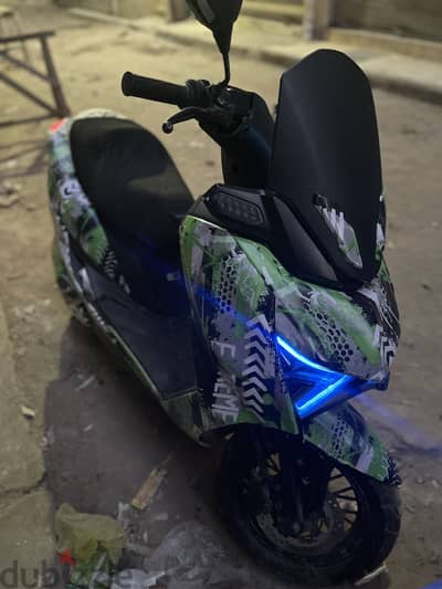 Keeway Maximums 3000w Scooter- سكوتر كيوواى مكسيموس ٣٠٠٠ وات