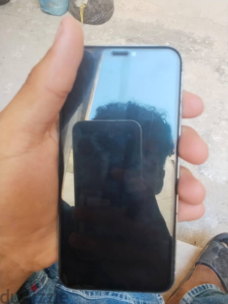 Apple - iPhone X 6