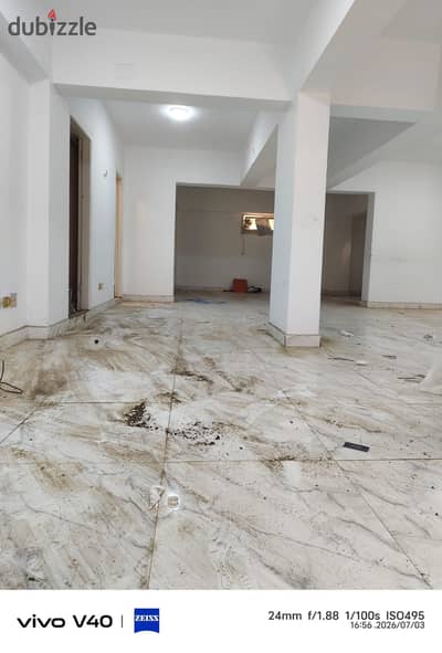 بزمنت للايجار في التجمع الخامس بالياسمين علي محور مصطفي كامل مباشر  به مدخل خاص يصلح أي نشاط خفيف  مساحته 150م