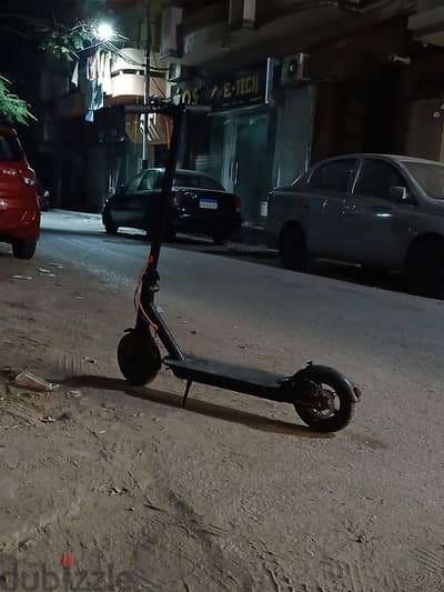 اسكوتر كهربائي