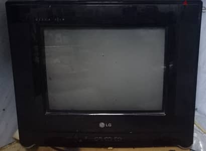تليفزيون LG ١٤  بوصه للبيع