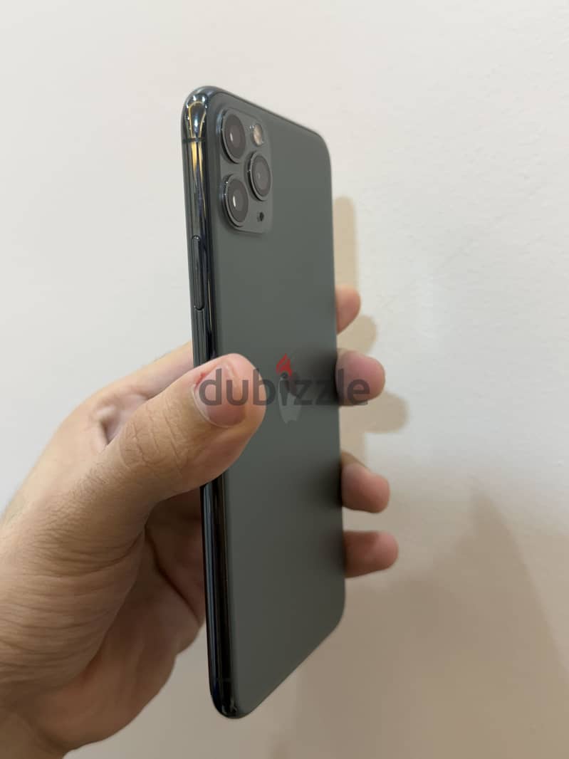 Apple - iPhone 11 Pro Max 2