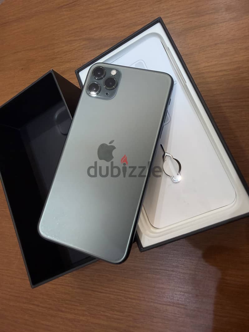 Apple - iPhone 11 Pro Max 3