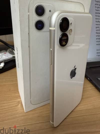 Apple - iPhone 11
