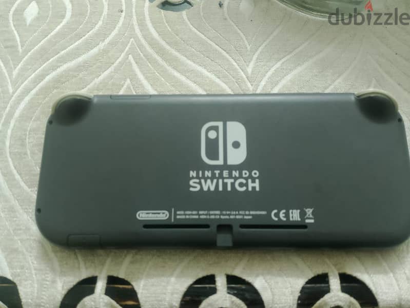 Nintendo Switch Lite 1
