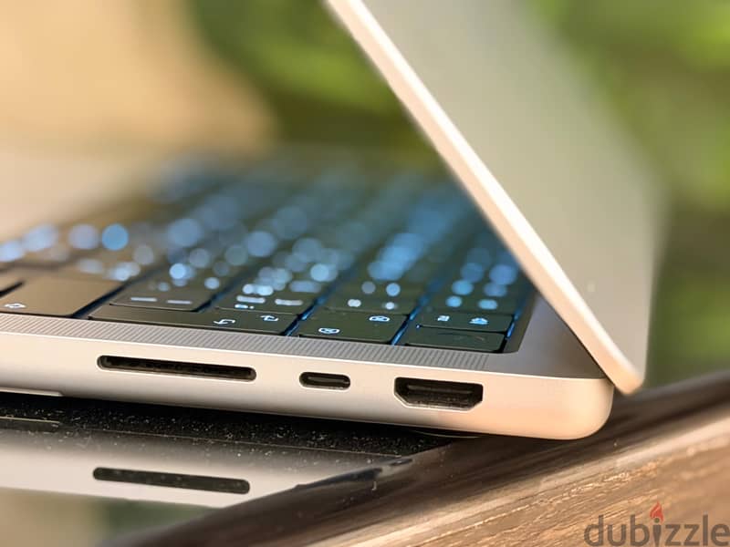 MacBook M4 Max 14-inch 1