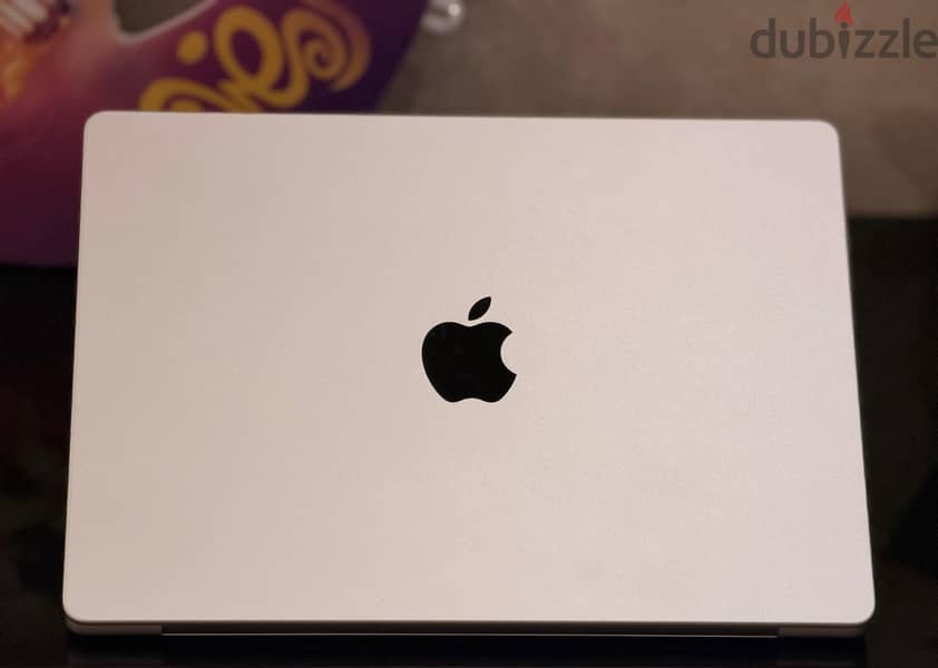 MacBook M4 Max 14-inch 3