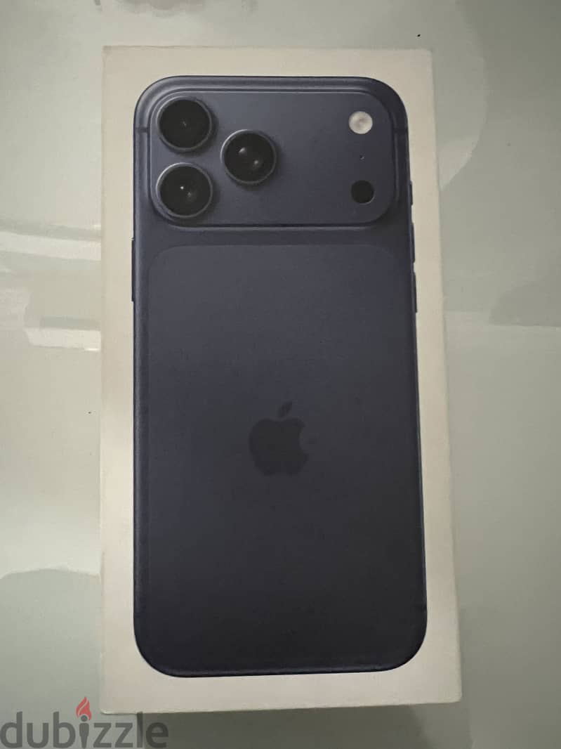 Apple - iPhone 17 Pro Max 1