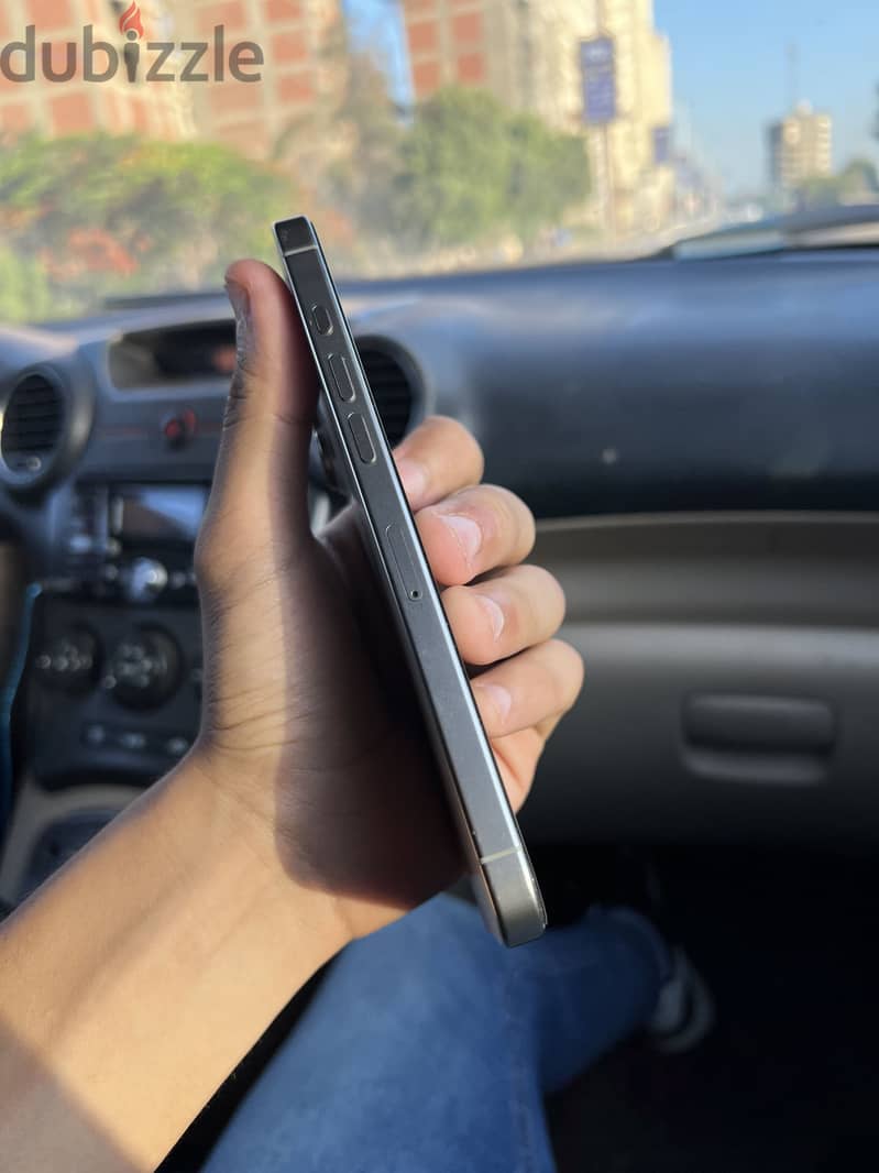 Apple - iPhone 16 Pro Max 1