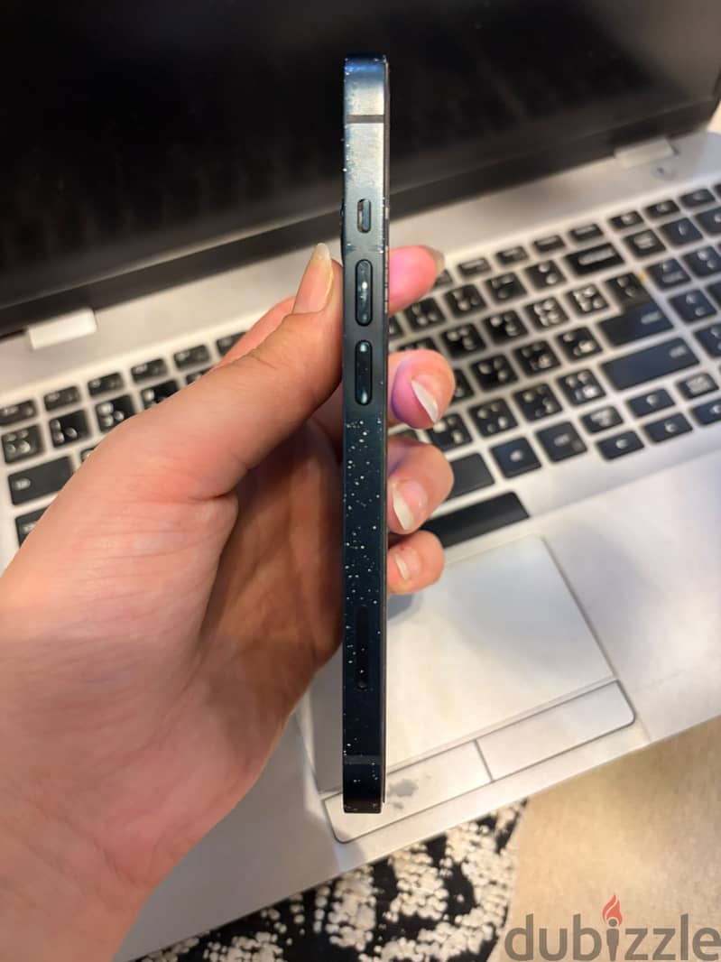 Apple - iPhone 13 5