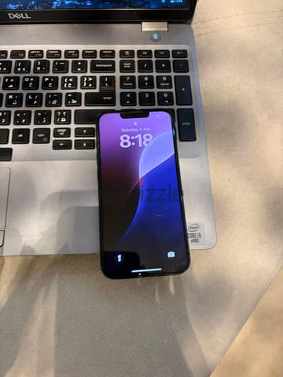 iphone 13 128 جيجا أسود – حالة جيدة جدًا – بالعلبة