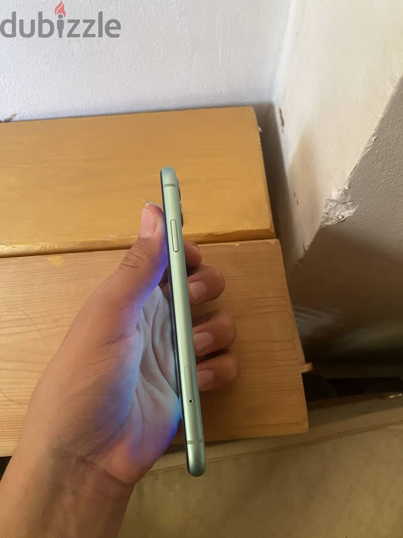Apple - iPhone 11 7