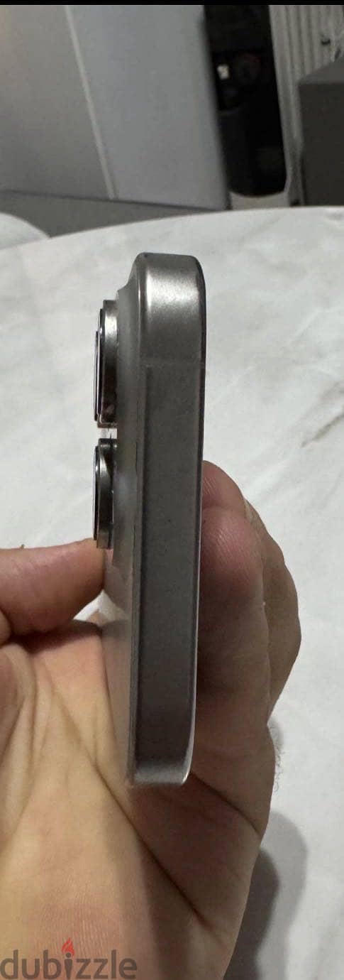 Apple - iPhone 16 Pro 2