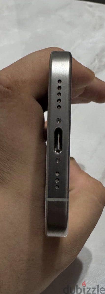 Apple - iPhone 16 Pro 3