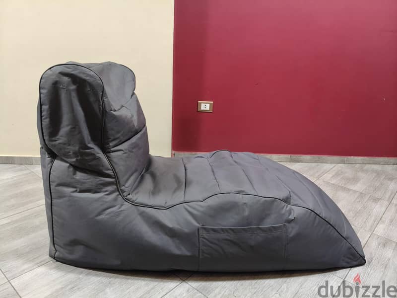 Bean bag lounge 1