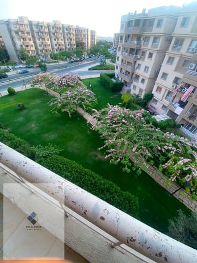 شقة  بكومبوند مدينتي  Madinaty بقلب القاهرة الجديدة بتشطيب خاص مساحتها 96 متر تتكون من 2 غرفة نوم + 2 حمام + يسبشن  تطل الشقة علس مساحات خضراء واسعة