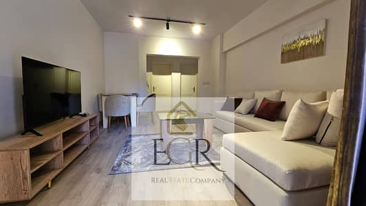 Apartment for rent in Al Rehab: 2 bedrooms, 1 bathroom, close to amenities, and featuring high-end (super-lux) finishes. 
