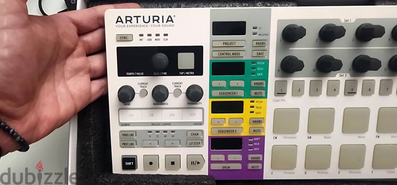 Arturia BEATSTEP PRO Step Sequencer 2