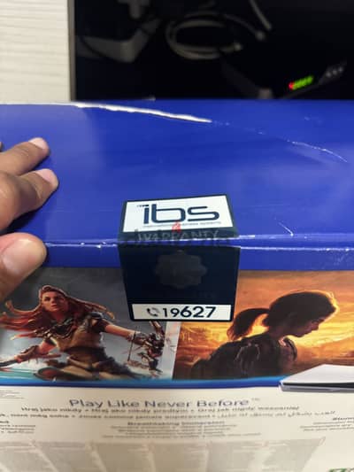 للبيع بلايستيشن 5 سليم Disc Edition بحالة ممتازة واستعمال خفيف جدًا