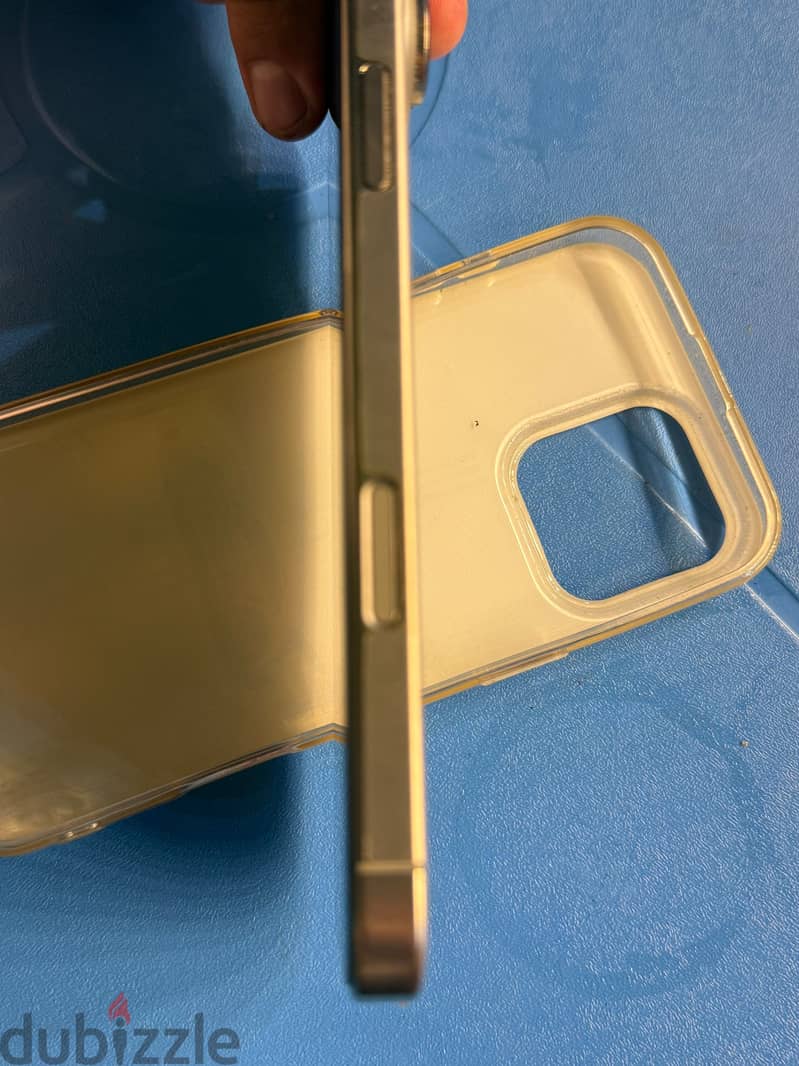 Apple - iPhone 16 Pro Max 1