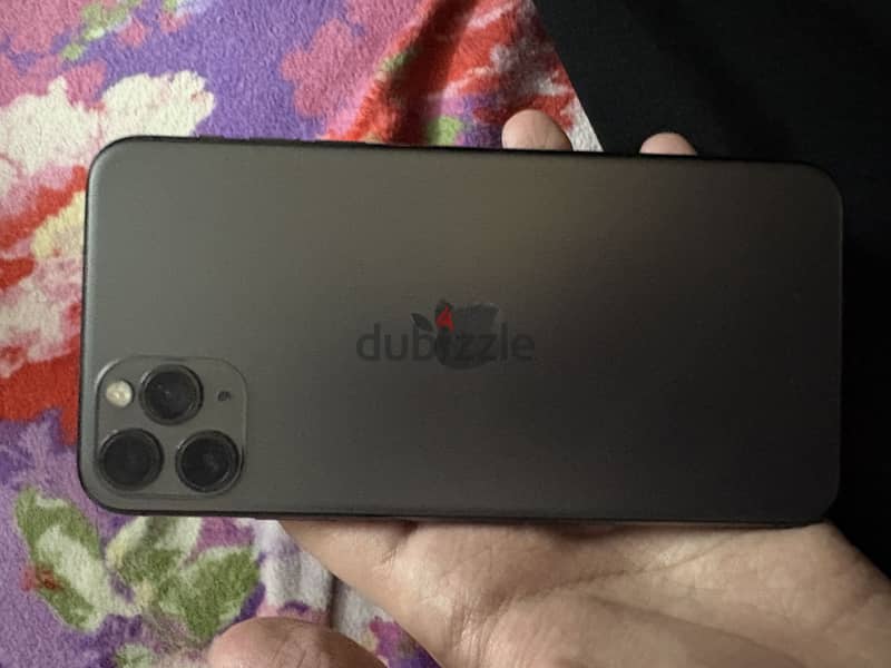 Apple - iPhone 11 Pro Max 4