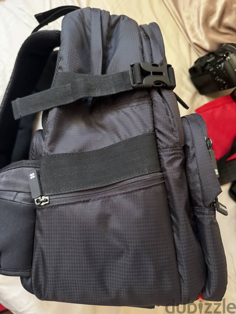 Promate Professional Camera Backpack – Excellent Condition 4