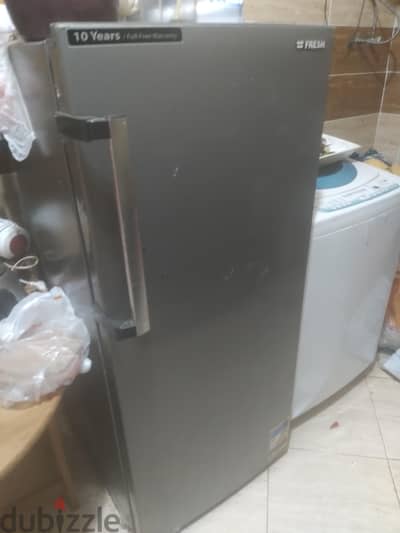 ديب فريزر  فرش ٥ درج السعه ١٣٠ لتر  النوع FNU . . . L251