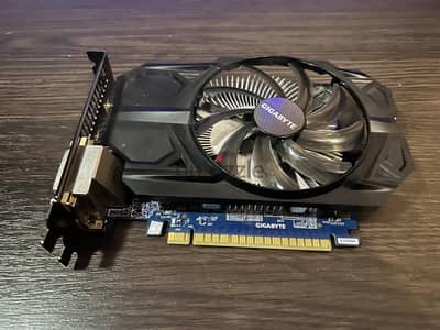 كارت شاشة GTX 750 TI 2GB بحالة ممتازة