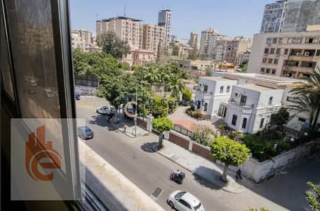 شقـة بـ سابا باشا 200 م / أبــو قير مبــاشــر