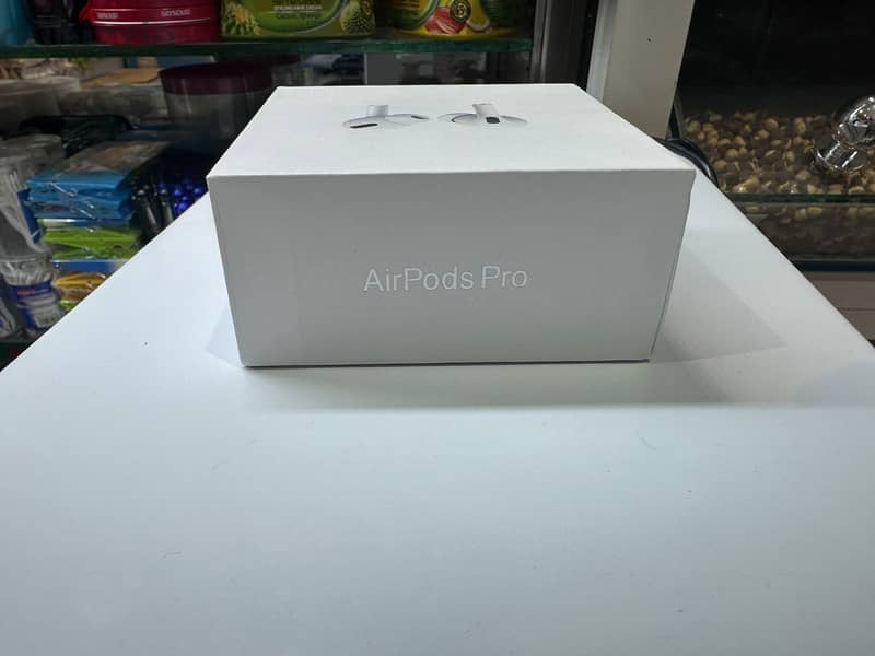 AirPods 4