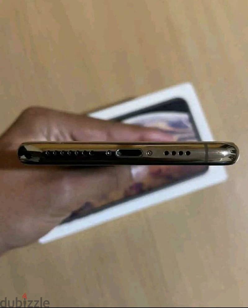 Apple - iPhone XS Max 2