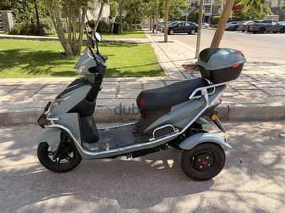 Scooter 3 wheels electric