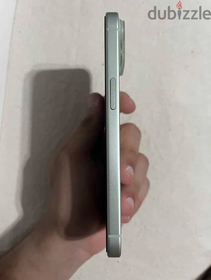 Apple - iPhone 15 4