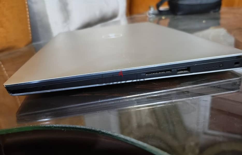 Dell precision 5540 1