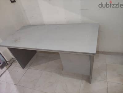 مكتب جديد